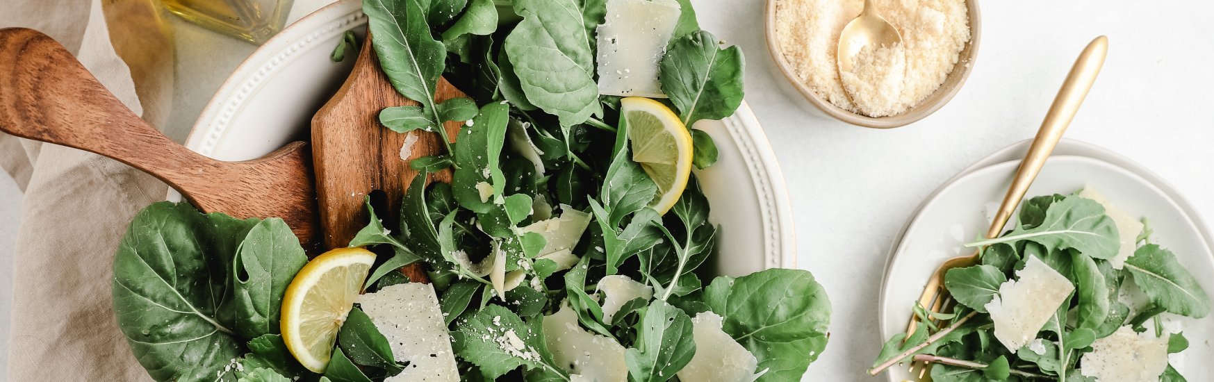 Blattsalat | © Photo by <a href="https://unsplash.com/@leighskomal?utm_source=unsplash&utm_medium=referral&utm_content=creditCopyText">Leigh Skomal</a> on <a href="https://unsplash.com/s/photos/salad?orientation=landscape&utm_source=unsplash&utm_medium=referral&utm_content=creditCopyText">Unsplash</a> Blattsalat | © Photo by <a href="https://unsplash.com/@leighskomal?utm_source=unsplash&utm_medium=referral&utm_content=creditCopyText">Leigh Skomal</a> on <a href="https://unsplash.com/s/photos/salad?orientation=landscape&utm_source=unsplash&utm_medium=referral&utm_content=creditCopyText">Unsplash</a>