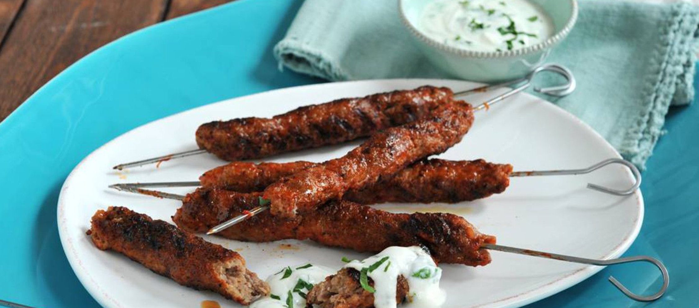 Rezept Lamm-Hack-Spieße mit Joghurt-Minz Dip