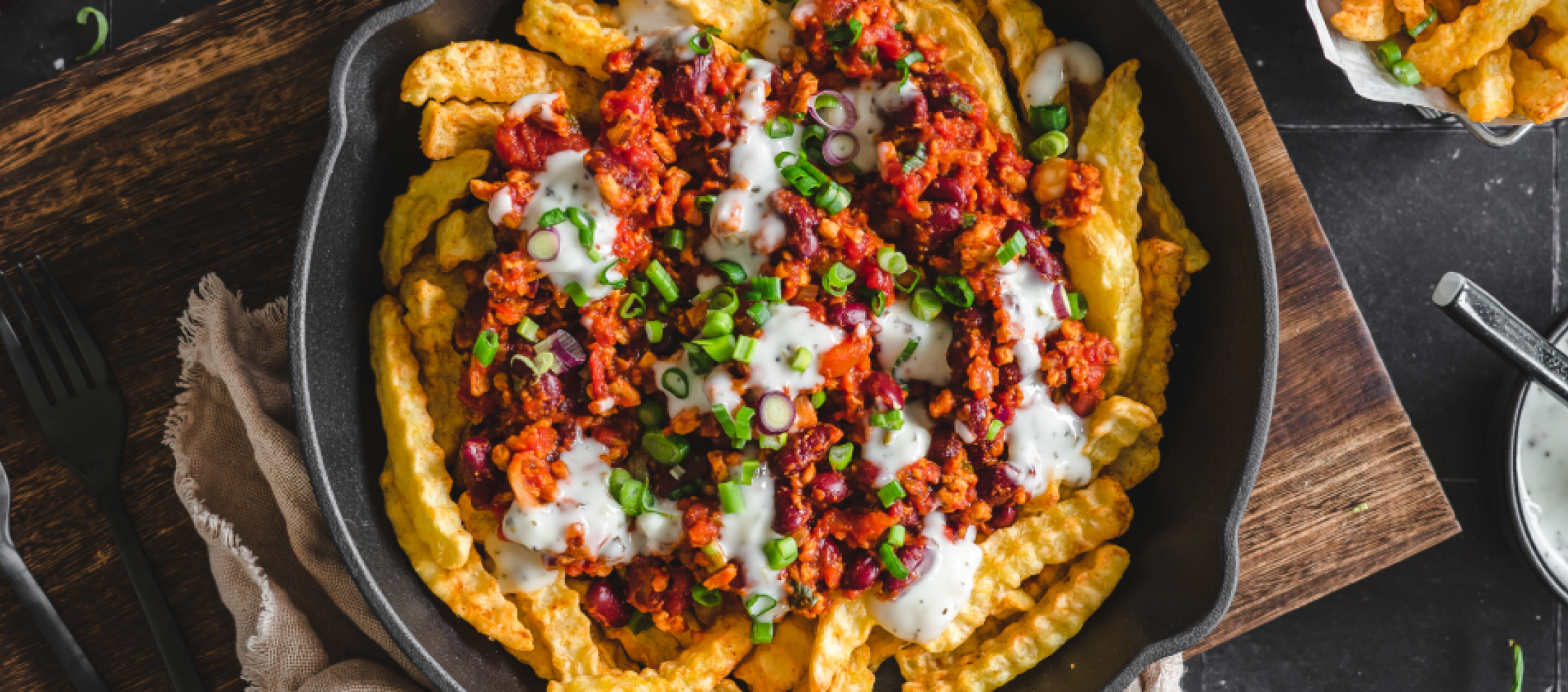 Carl Kühne - Chili Fries mit Knoblauch Sauce Carl Kühne - Chili Fries mit Knoblauch Sauce